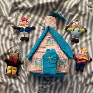 Vintage 3 little pigs doll set